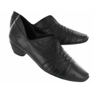 Josef Seibel Black Slip On Loafer Size 38 Comfortable Great Condition